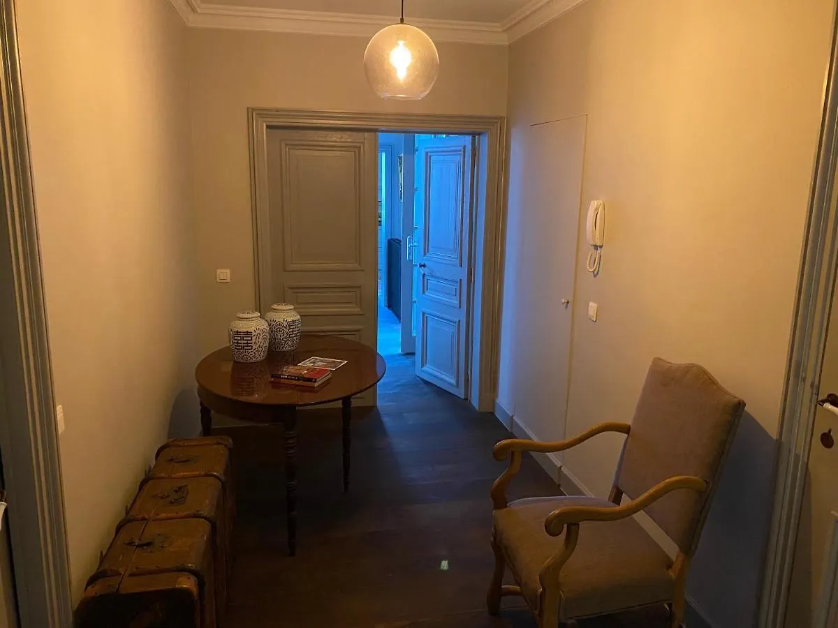 Hotel Luxe Loft In Een Iconisch Bankgebouw Bruggy